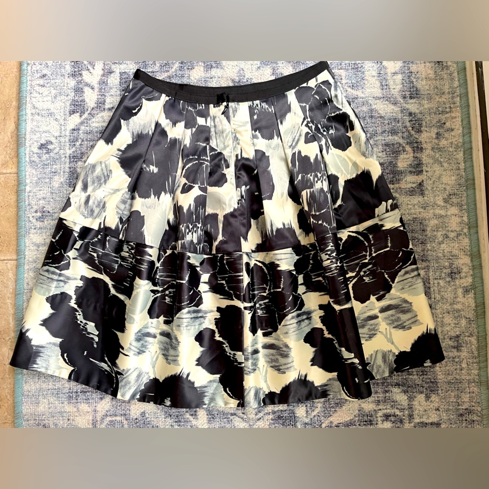 The limited skirt